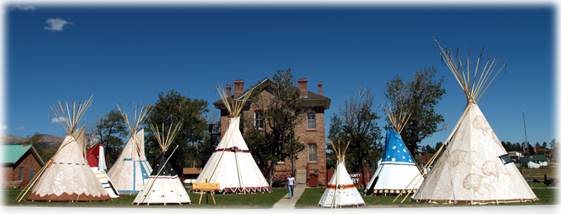 Reese Tipis (tepees, teepees)